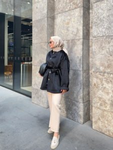 {"ARInfo":{"IsUseAR":false},"Version":"1.0.0","MakeupInfo":{"IsUseMakeup":false},"FaceliftInfo":{"IsChangeEyeLift":false,"IsChangeFacelift":false,"IsChangePostureLift":false,"IsChangeNose":false,"IsChangeFaceChin":false,"IsChangeMouth":false,"IsChangeThinFace":true},"BeautyInfo":{"SwitchMedicatedAcne":false,"IsAIBeauty":false,"IsBrightEyes":false,"IsSharpen":false,"IsOldBeauty":false,"IsReduceBlackEyes":false},"HandlerInfo":{"AppName":2},"FilterInfo":{"IsUseFilter":false}}