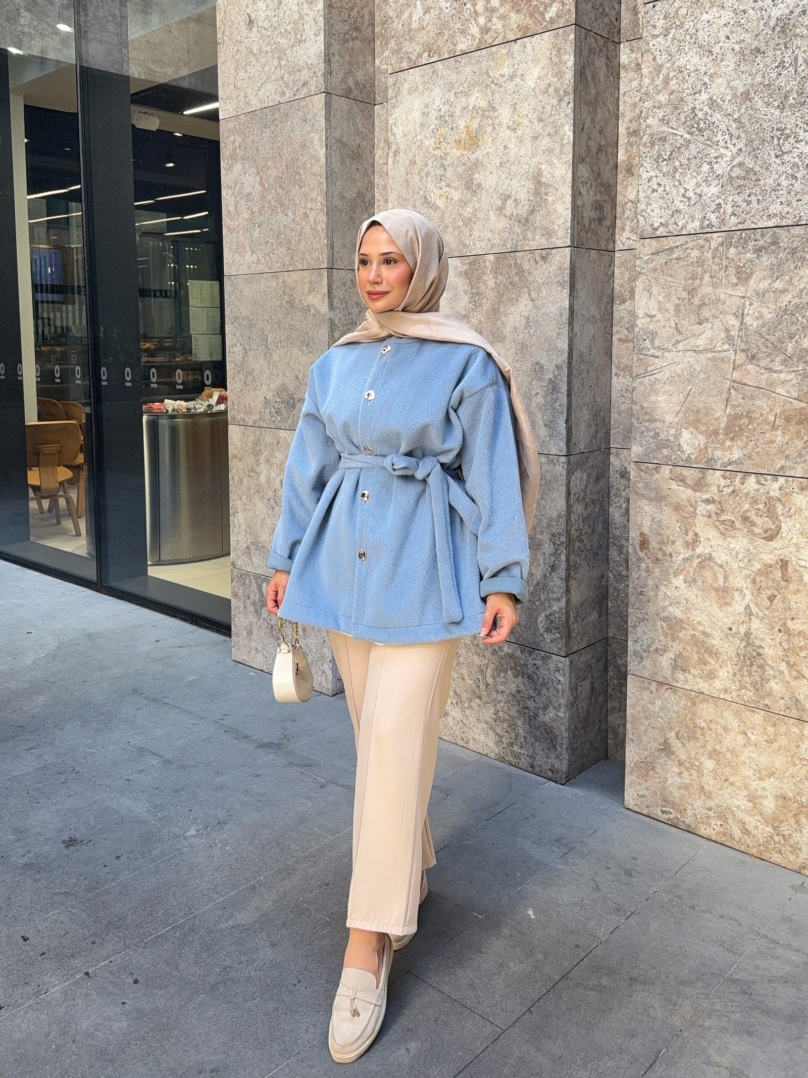 Second image of Premium Bel Bağlamalı Düğme Detaylı Tüylü Goldfox Mavi Kaban