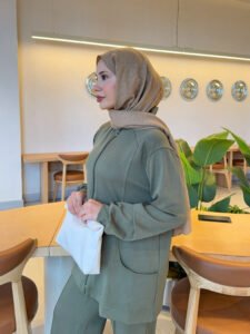 {"ARInfo":{"IsUseAR":false},"Version":"1.0.0","MakeupInfo":{"IsUseMakeup":false},"FaceliftInfo":{"IsChangeEyeLift":false,"IsChangeFacelift":false,"IsChangePostureLift":false,"IsChangeNose":false,"IsChangeFaceChin":false,"IsChangeMouth":false,"IsChangeThinFace":true},"BeautyInfo":{"SwitchMedicatedAcne":false,"IsAIBeauty":false,"IsBrightEyes":false,"IsSharpen":false,"IsOldBeauty":false,"IsReduceBlackEyes":false},"HandlerInfo":{"AppName":2},"FilterInfo":{"IsUseFilter":false}}