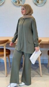 {"ARInfo":{"IsUseAR":false},"Version":"1.0.0","MakeupInfo":{"IsUseMakeup":false},"FaceliftInfo":{"IsChangeEyeLift":false,"IsChangeFacelift":false,"IsChangePostureLift":false,"IsChangeNose":false,"IsChangeFaceChin":false,"IsChangeMouth":false,"IsChangeThinFace":true},"BeautyInfo":{"SwitchMedicatedAcne":false,"IsAIBeauty":false,"IsBrightEyes":false,"IsSharpen":false,"IsOldBeauty":false,"IsReduceBlackEyes":false},"HandlerInfo":{"AppName":2},"FilterInfo":{"IsUseFilter":false}}