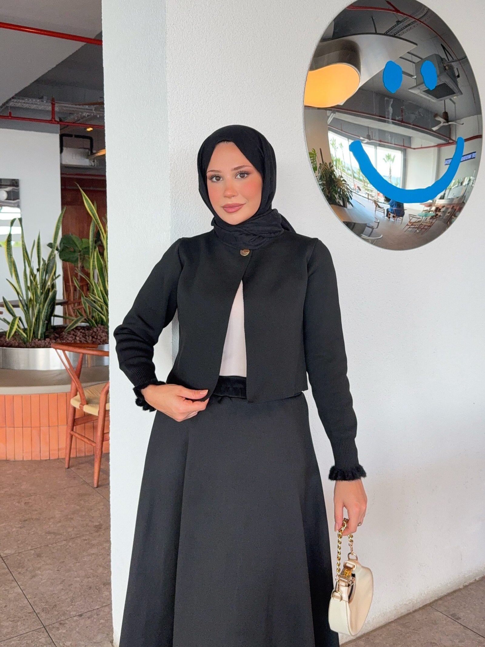 Second image of Çelik örme hırka