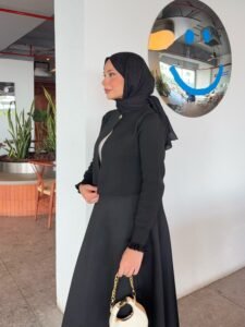 {"ARInfo":{"IsUseAR":false},"Version":"1.0.0","MakeupInfo":{"IsUseMakeup":false},"FaceliftInfo":{"IsChangeEyeLift":false,"IsChangeFacelift":false,"IsChangePostureLift":false,"IsChangeNose":false,"IsChangeFaceChin":false,"IsChangeMouth":false,"IsChangeThinFace":true},"BeautyInfo":{"SwitchMedicatedAcne":false,"IsAIBeauty":false,"IsBrightEyes":false,"IsSharpen":false,"IsOldBeauty":false,"IsReduceBlackEyes":false},"HandlerInfo":{"AppName":2},"FilterInfo":{"IsUseFilter":false}}