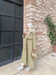 {"ARInfo":{"IsUseAR":false},"Version":"1.0.0","MakeupInfo":{"IsUseMakeup":false},"FaceliftInfo":{"IsChangeEyeLift":false,"IsChangeFacelift":false,"IsChangePostureLift":false,"IsChangeNose":false,"IsChangeFaceChin":false,"IsChangeMouth":false,"IsChangeThinFace":true},"BeautyInfo":{"SwitchMedicatedAcne":false,"IsAIBeauty":false,"IsBrightEyes":false,"IsSharpen":false,"IsOldBeauty":false,"IsReduceBlackEyes":false},"HandlerInfo":{"AppName":2},"FilterInfo":{"IsUseFilter":false}}