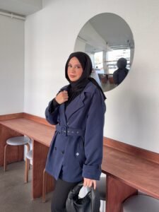 {"ARInfo":{"IsUseAR":false},"Version":"1.0.0","MakeupInfo":{"IsUseMakeup":false},"FaceliftInfo":{"IsChangeEyeLift":false,"IsChangeFacelift":false,"IsChangePostureLift":false,"IsChangeNose":false,"IsChangeFaceChin":false,"IsChangeMouth":false,"IsChangeThinFace":true},"BeautyInfo":{"SwitchMedicatedAcne":false,"IsAIBeauty":false,"IsBrightEyes":false,"IsSharpen":false,"IsOldBeauty":false,"IsReduceBlackEyes":false},"HandlerInfo":{"AppName":2},"FilterInfo":{"IsUseFilter":false}}