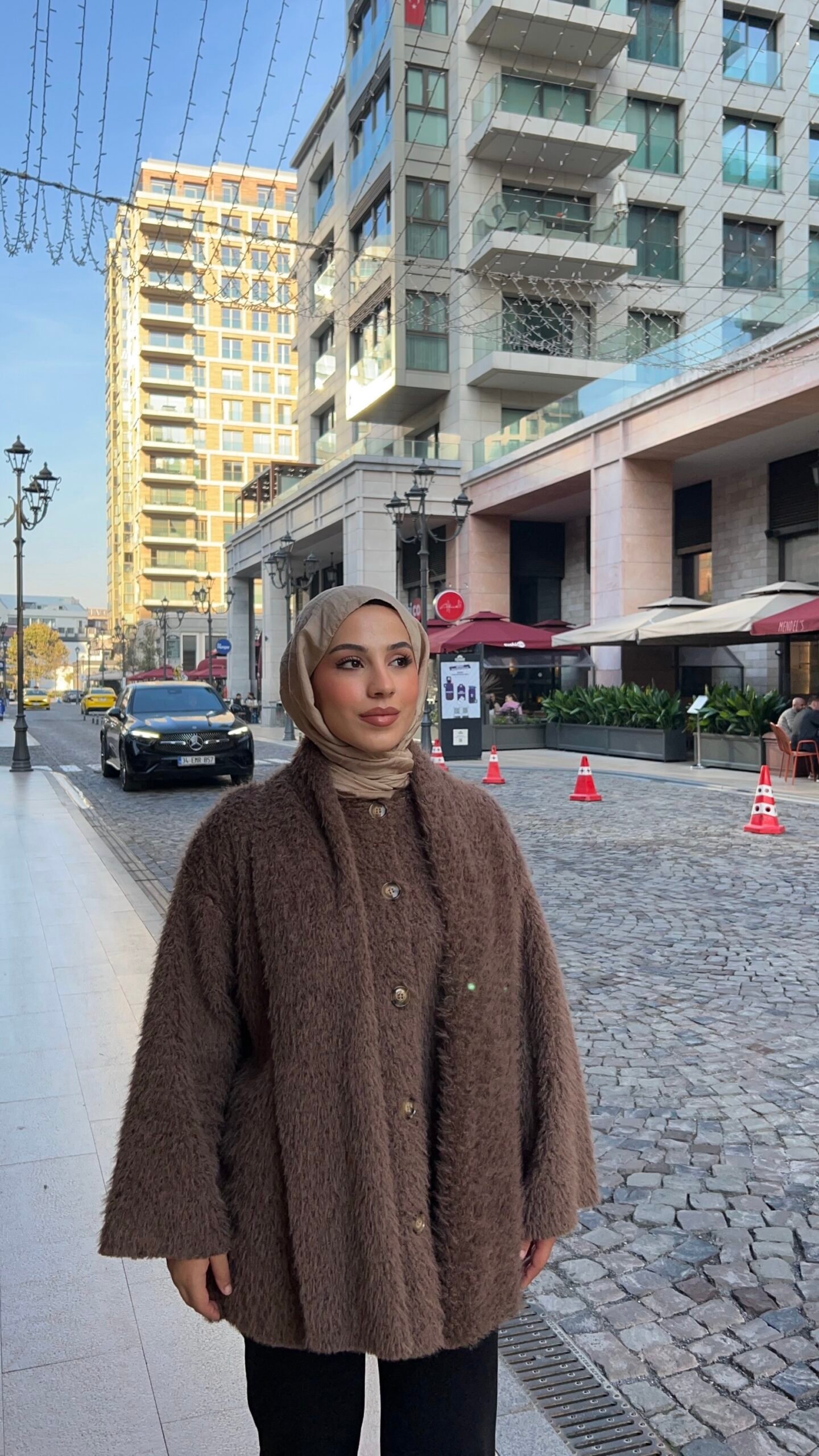 Second image of Peluş atkılı kaban