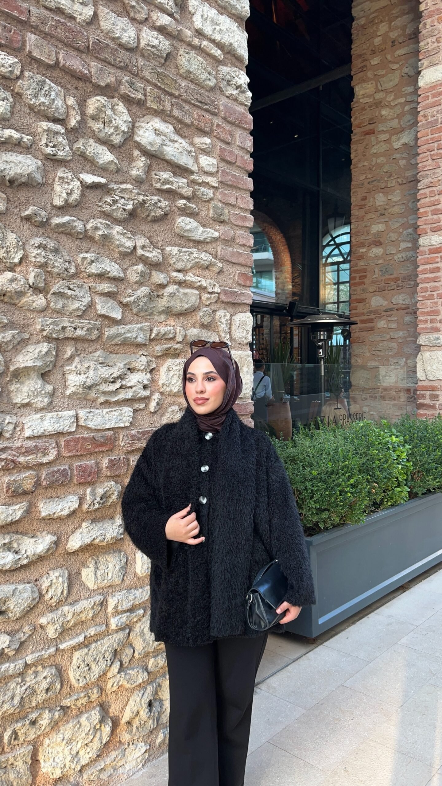 Second image of Peluş Atkılı kaban