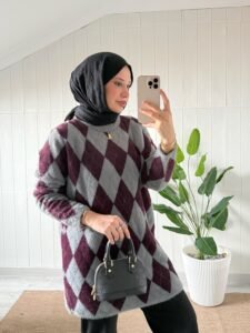 {"ARInfo":{"IsUseAR":false},"Version":"1.0.0","MakeupInfo":{"IsUseMakeup":false},"FaceliftInfo":{"IsChangeEyeLift":false,"IsChangeFacelift":false,"IsChangePostureLift":false,"IsChangeNose":false,"IsChangeFaceChin":false,"IsChangeMouth":false,"IsChangeThinFace":true},"BeautyInfo":{"SwitchMedicatedAcne":false,"IsAIBeauty":false,"IsBrightEyes":false,"IsSharpen":false,"IsOldBeauty":false,"IsReduceBlackEyes":false},"HandlerInfo":{"AppName":2},"FilterInfo":{"IsUseFilter":false}}