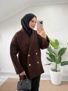 {"ARInfo":{"IsUseAR":false},"Version":"1.0.0","MakeupInfo":{"IsUseMakeup":false},"FaceliftInfo":{"IsChangeEyeLift":false,"IsChangeFacelift":false,"IsChangePostureLift":false,"IsChangeNose":false,"IsChangeFaceChin":false,"IsChangeMouth":false,"IsChangeThinFace":true},"BeautyInfo":{"SwitchMedicatedAcne":false,"IsAIBeauty":false,"IsBrightEyes":false,"IsSharpen":false,"IsOldBeauty":false,"IsReduceBlackEyes":false},"HandlerInfo":{"AppName":2},"FilterInfo":{"IsUseFilter":false}}