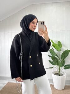 {"ARInfo":{"IsUseAR":false},"Version":"1.0.0","MakeupInfo":{"IsUseMakeup":false},"FaceliftInfo":{"IsChangeEyeLift":false,"IsChangeFacelift":false,"IsChangePostureLift":false,"IsChangeNose":false,"IsChangeFaceChin":false,"IsChangeMouth":false,"IsChangeThinFace":true},"BeautyInfo":{"SwitchMedicatedAcne":false,"IsAIBeauty":false,"IsBrightEyes":false,"IsSharpen":false,"IsOldBeauty":false,"IsReduceBlackEyes":false},"HandlerInfo":{"AppName":2},"FilterInfo":{"IsUseFilter":false}}