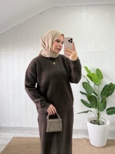 {"ARInfo":{"IsUseAR":false},"Version":"1.0.0","MakeupInfo":{"IsUseMakeup":false},"FaceliftInfo":{"IsChangeEyeLift":false,"IsChangeFacelift":false,"IsChangePostureLift":false,"IsChangeNose":false,"IsChangeFaceChin":false,"IsChangeMouth":false,"IsChangeThinFace":true},"BeautyInfo":{"SwitchMedicatedAcne":false,"IsAIBeauty":false,"IsBrightEyes":false,"IsSharpen":false,"IsOldBeauty":false,"IsReduceBlackEyes":false},"HandlerInfo":{"AppName":2},"FilterInfo":{"IsUseFilter":false}}