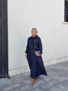 {"ARInfo":{"IsUseAR":false},"Version":"1.0.0","MakeupInfo":{"IsUseMakeup":false},"FaceliftInfo":{"IsChangeEyeLift":false,"IsChangeFacelift":false,"IsChangePostureLift":false,"IsChangeNose":false,"IsChangeFaceChin":false,"IsChangeMouth":false,"IsChangeThinFace":true},"BeautyInfo":{"SwitchMedicatedAcne":false,"IsAIBeauty":false,"IsBrightEyes":false,"IsSharpen":false,"IsOldBeauty":false,"IsReduceBlackEyes":false},"HandlerInfo":{"AppName":2},"FilterInfo":{"IsUseFilter":false}}