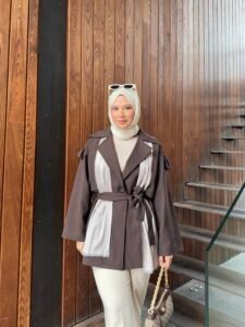 {"ARInfo":{"IsUseAR":false},"Version":"1.0.0","MakeupInfo":{"IsUseMakeup":false},"FaceliftInfo":{"IsChangeEyeLift":false,"IsChangeFacelift":false,"IsChangePostureLift":false,"IsChangeNose":false,"IsChangeFaceChin":false,"IsChangeMouth":false,"IsChangeThinFace":true},"BeautyInfo":{"SwitchMedicatedAcne":false,"IsAIBeauty":false,"IsBrightEyes":false,"IsSharpen":false,"IsOldBeauty":false,"IsReduceBlackEyes":false},"HandlerInfo":{"AppName":2},"FilterInfo":{"IsUseFilter":false}}