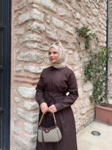 {"ARInfo":{"IsUseAR":false},"Version":"1.0.0","MakeupInfo":{"IsUseMakeup":false},"FaceliftInfo":{"IsChangeEyeLift":false,"IsChangeFacelift":false,"IsChangePostureLift":false,"IsChangeNose":false,"IsChangeFaceChin":false,"IsChangeMouth":false,"IsChangeThinFace":true},"BeautyInfo":{"SwitchMedicatedAcne":false,"IsAIBeauty":false,"IsBrightEyes":false,"IsSharpen":false,"IsOldBeauty":false,"IsReduceBlackEyes":false},"HandlerInfo":{"AppName":2},"FilterInfo":{"IsUseFilter":false}}