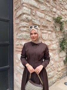 {"ARInfo":{"IsUseAR":false},"Version":"1.0.0","MakeupInfo":{"IsUseMakeup":false},"FaceliftInfo":{"IsChangeEyeLift":false,"IsChangeFacelift":false,"IsChangePostureLift":false,"IsChangeNose":false,"IsChangeFaceChin":false,"IsChangeMouth":false,"IsChangeThinFace":true},"BeautyInfo":{"SwitchMedicatedAcne":false,"IsAIBeauty":false,"IsBrightEyes":false,"IsSharpen":false,"IsOldBeauty":false,"IsReduceBlackEyes":false},"HandlerInfo":{"AppName":2},"FilterInfo":{"IsUseFilter":false}}