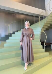 {"ARInfo":{"IsUseAR":false},"Version":"1.0.0","MakeupInfo":{"IsUseMakeup":false},"FaceliftInfo":{"IsChangeEyeLift":false,"IsChangeFacelift":false,"IsChangePostureLift":false,"IsChangeNose":false,"IsChangeFaceChin":false,"IsChangeMouth":false,"IsChangeThinFace":true},"BeautyInfo":{"SwitchMedicatedAcne":false,"IsAIBeauty":false,"IsBrightEyes":false,"IsSharpen":false,"IsOldBeauty":false,"IsReduceBlackEyes":false},"HandlerInfo":{"AppName":2},"FilterInfo":{"IsUseFilter":false}}