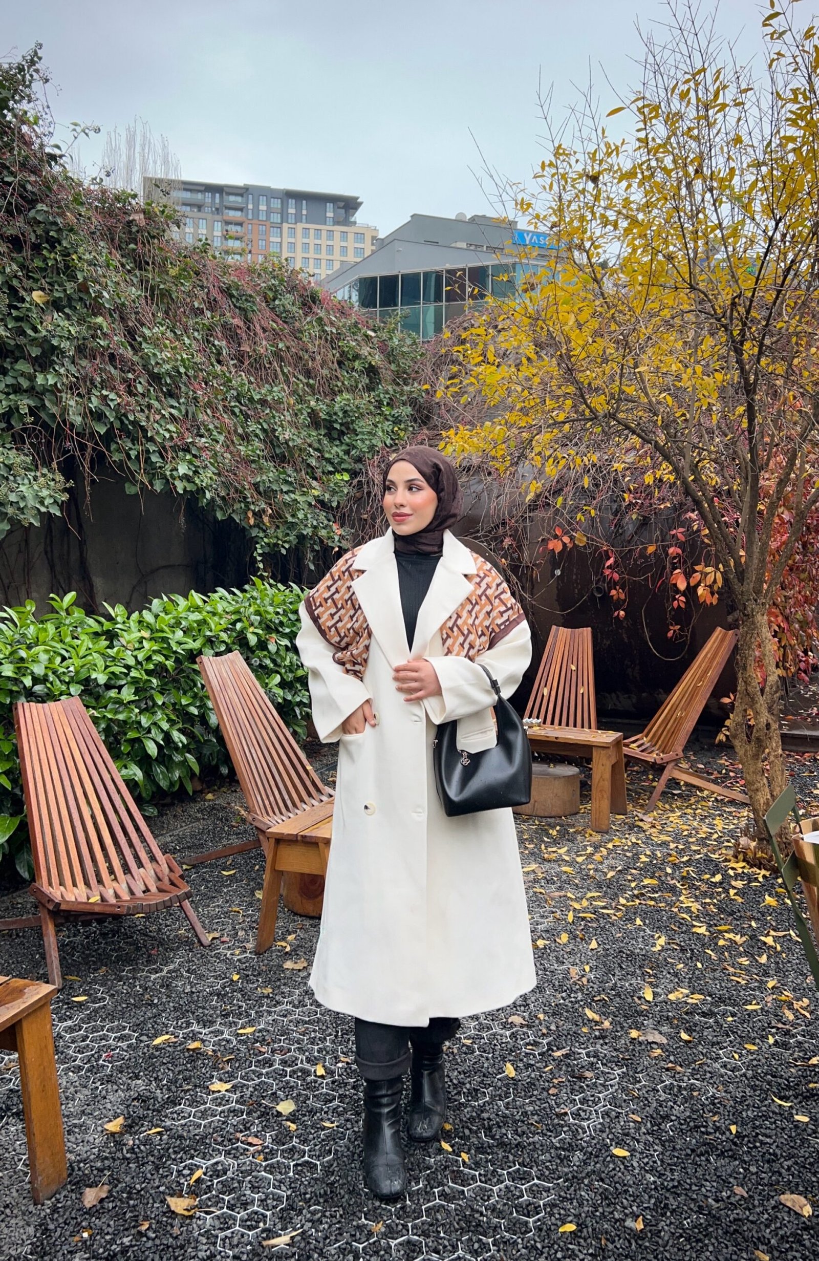 Second image of Kaşe kaban