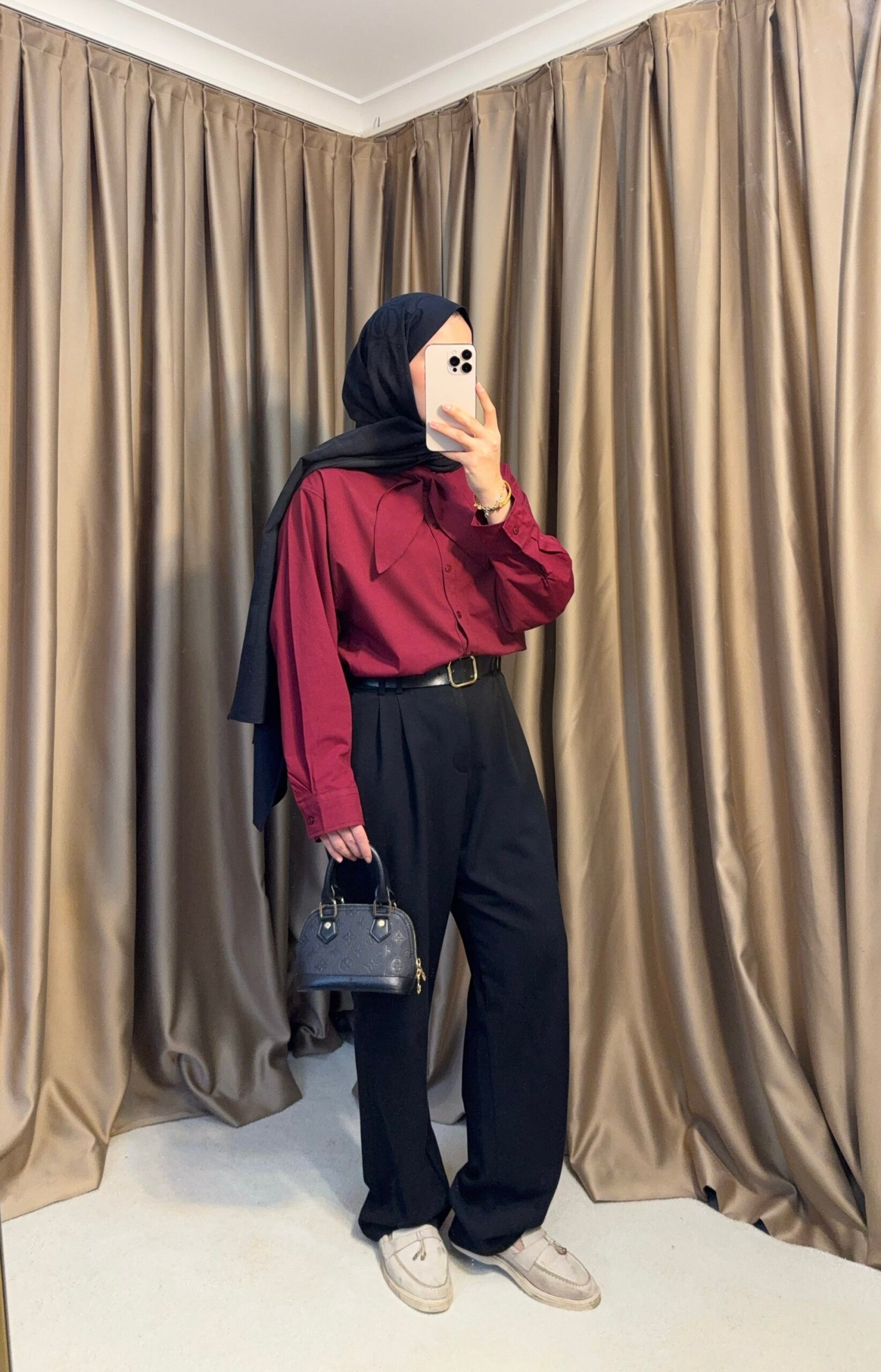 Second image of Fular detaylı gömlek