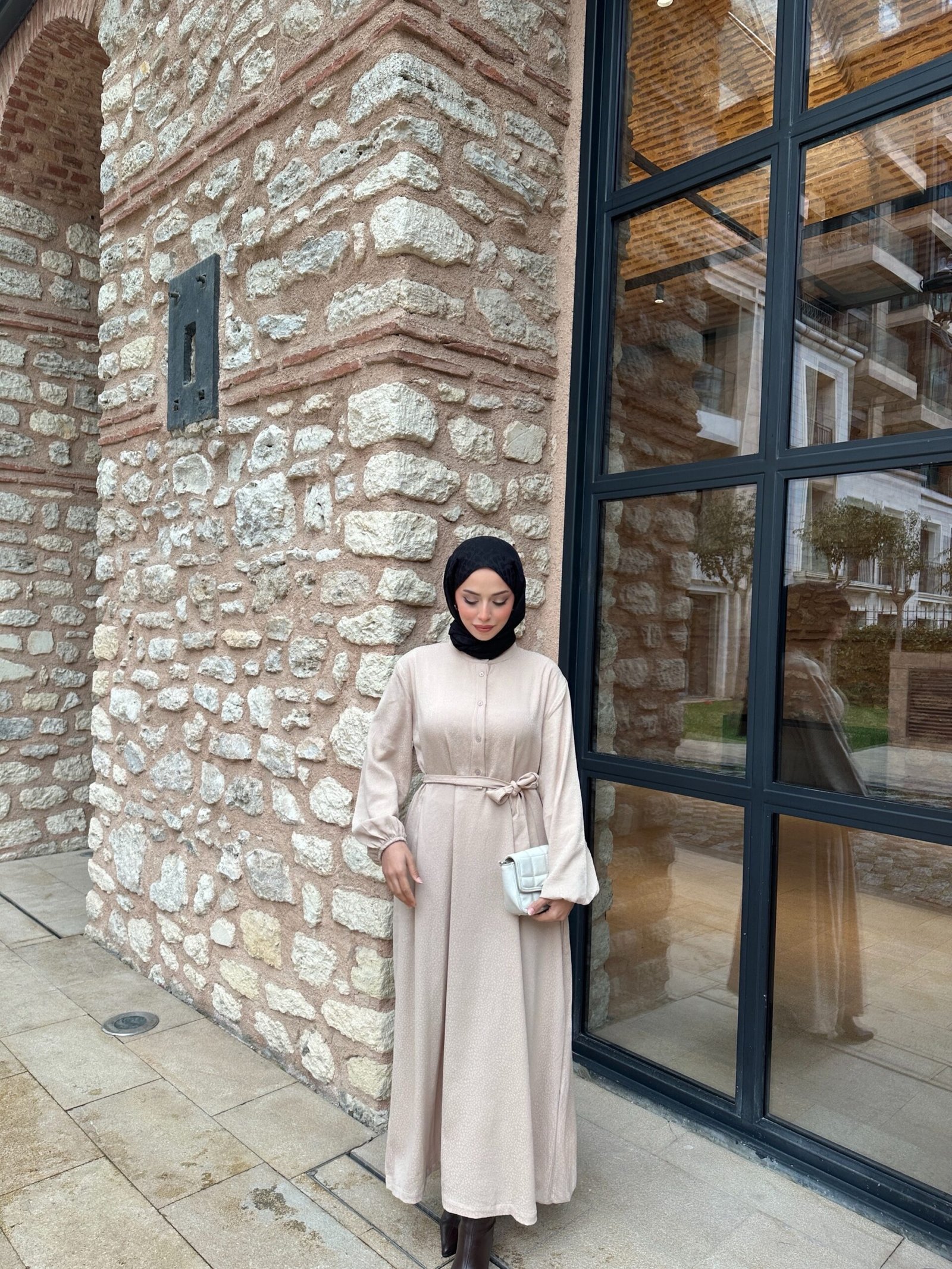 Kendinden desenli elbise