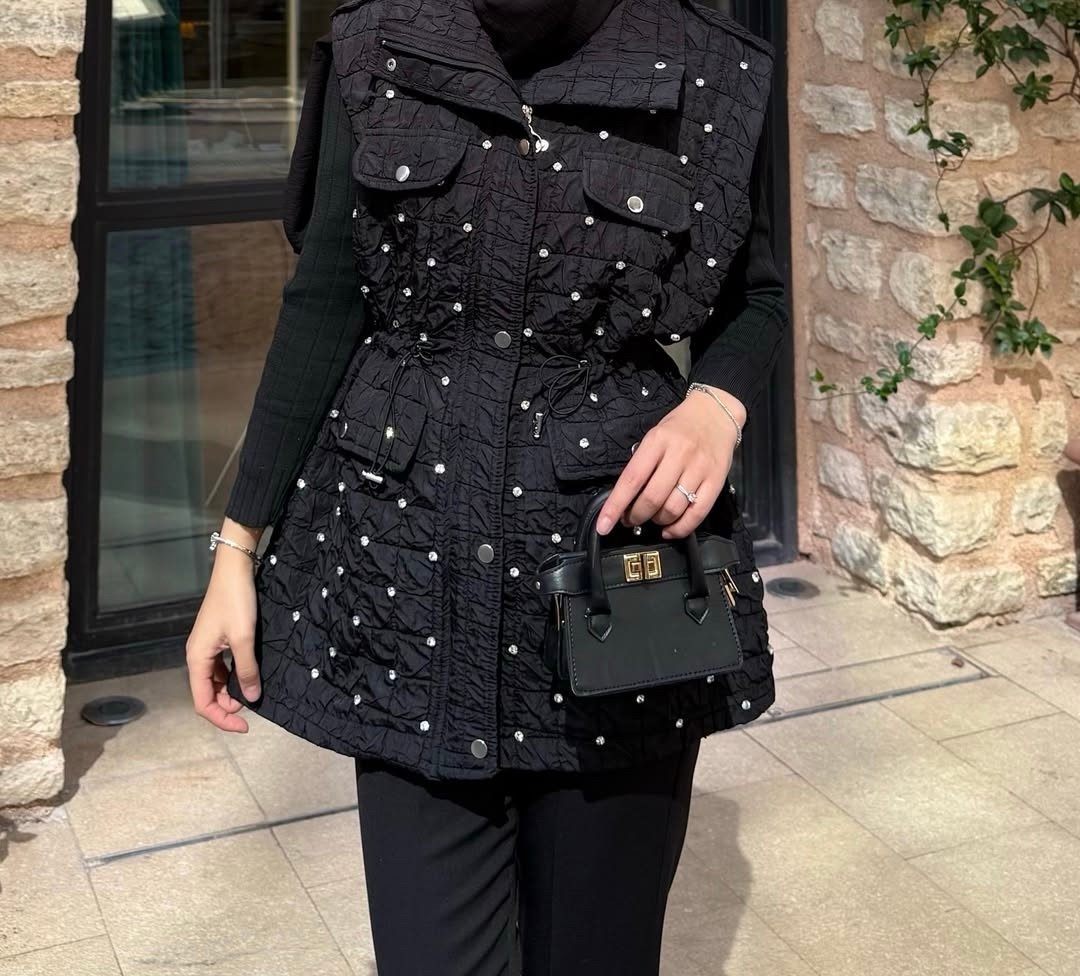 Second image of Melike tatar Taşlı yelek