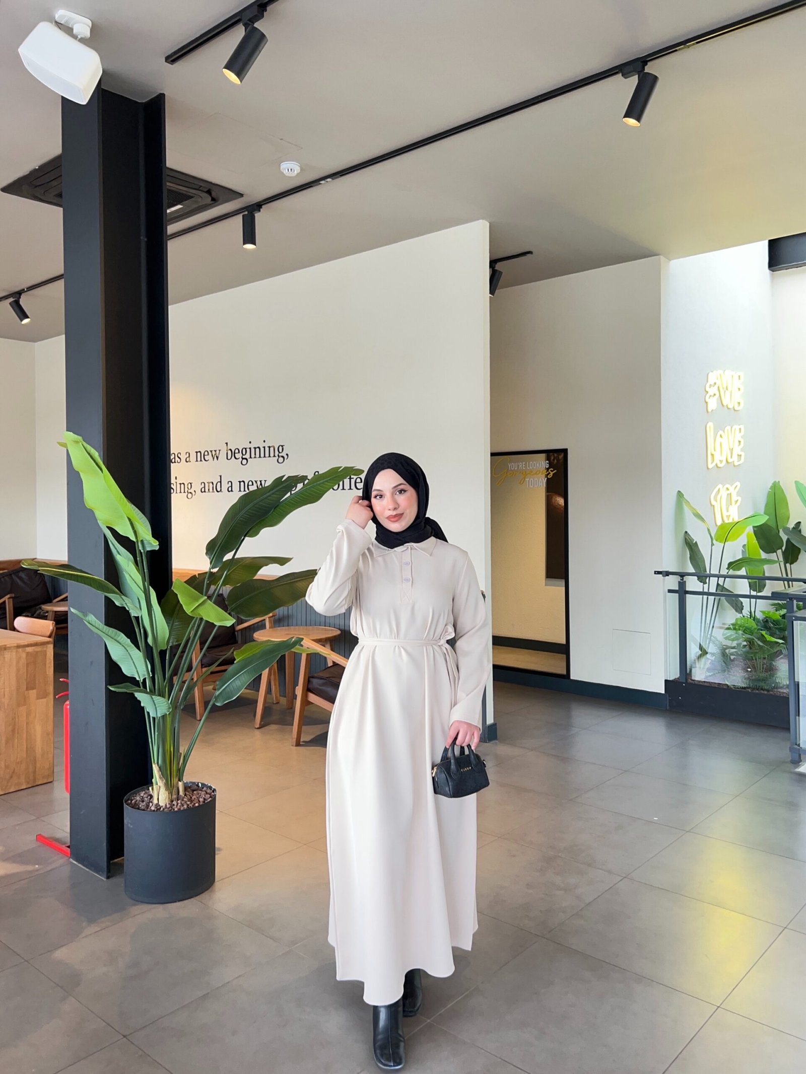 355- Krep Kumaş Elbise