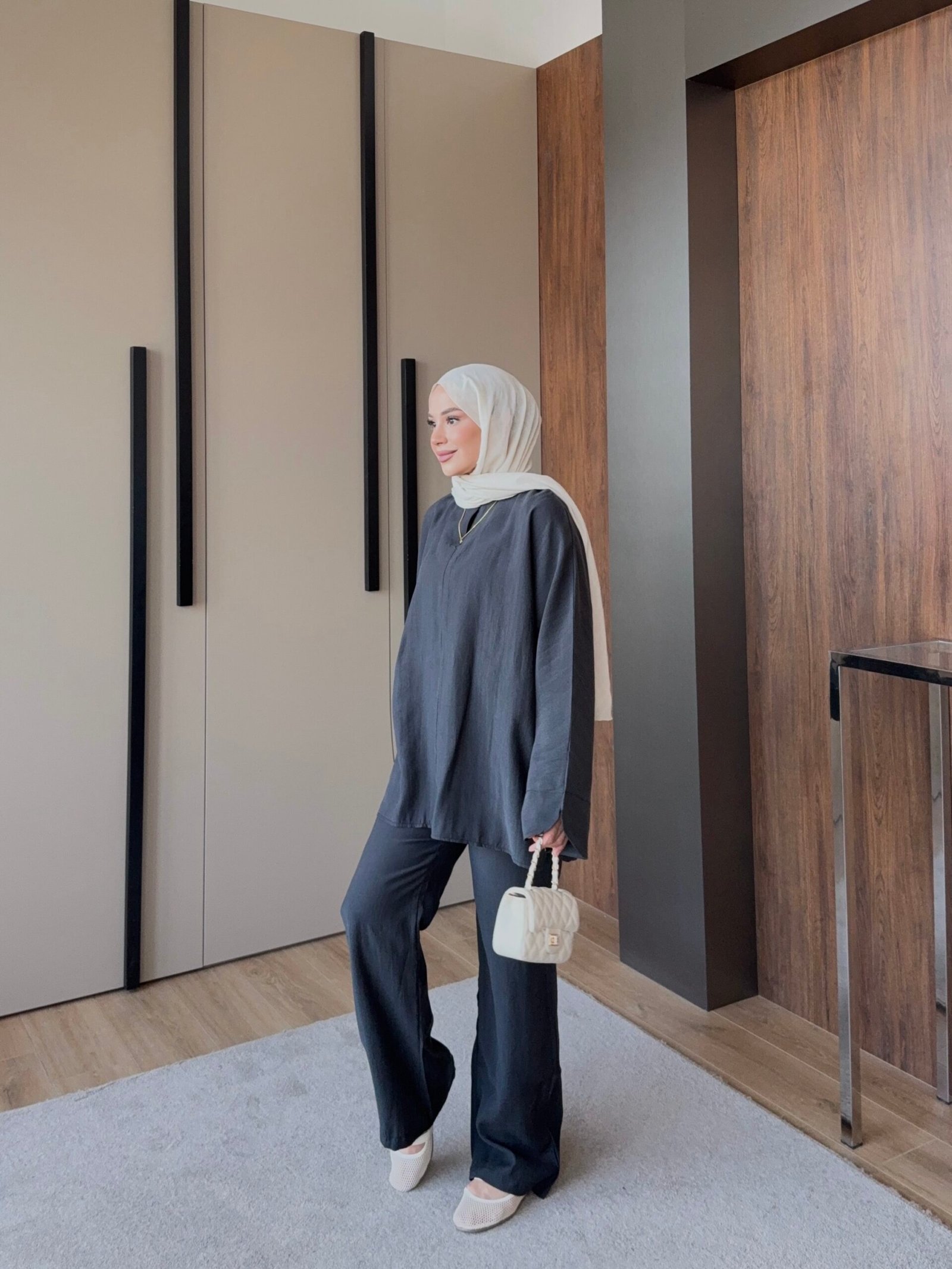 Second image of Diva Model Takım - Siyah