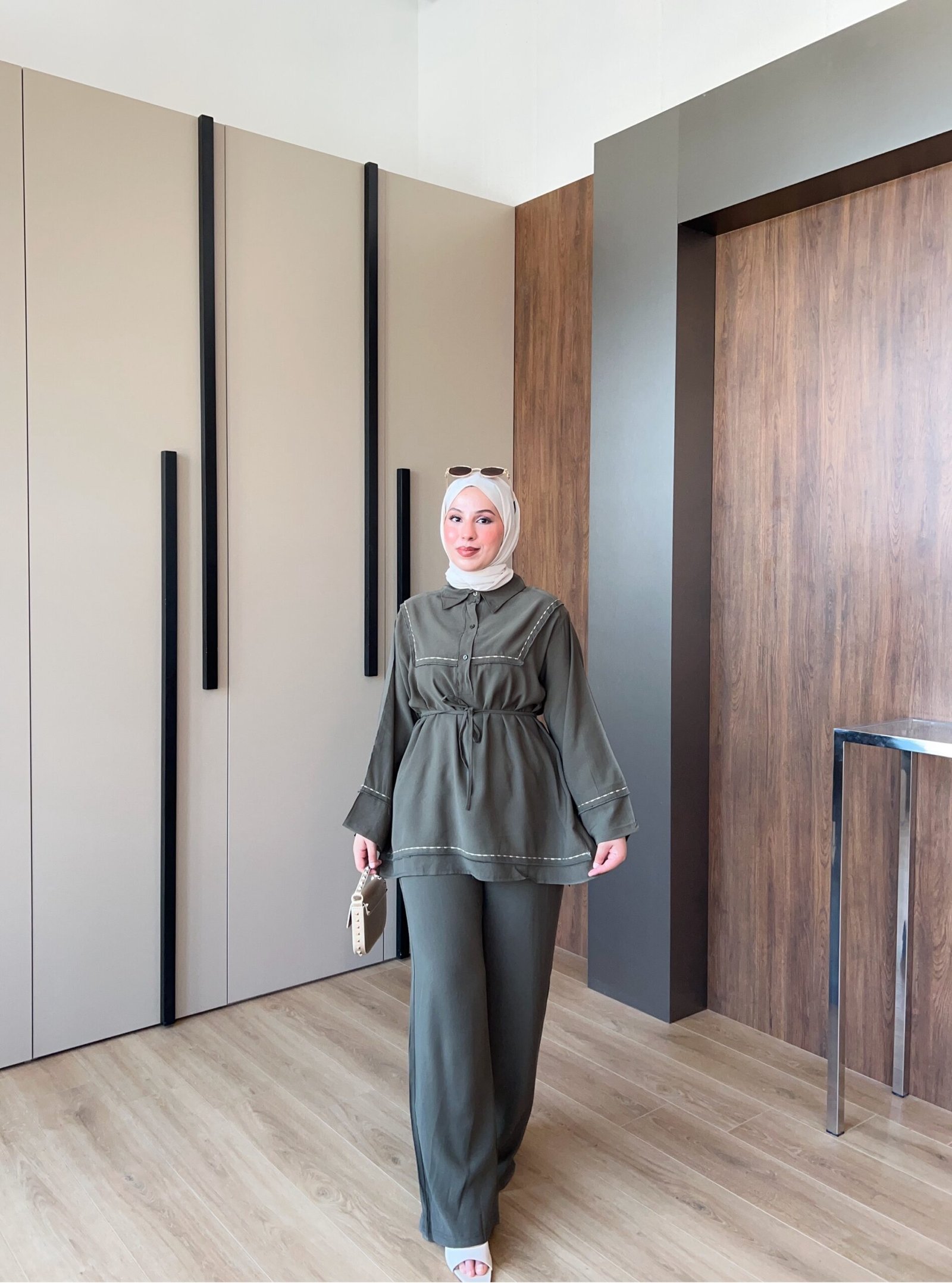 Second image of Luya Model Nakışlı Takım - Haki