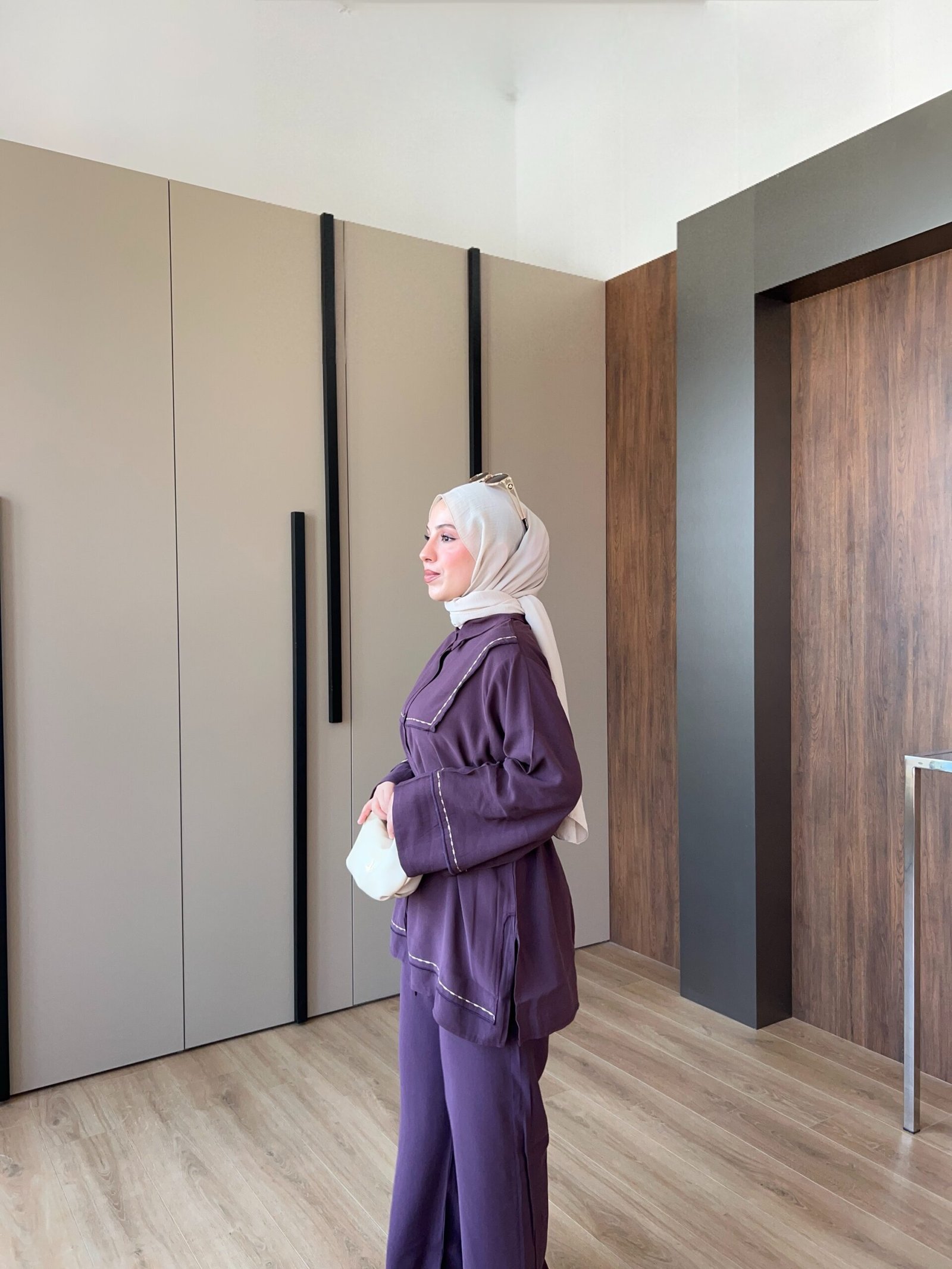 Second image of Luya Model Nakışlı Takım -Mürdüm